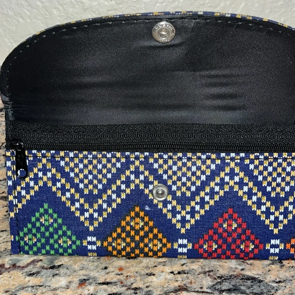 Chic Aztec Design Wallet - Picture 3 of 5
